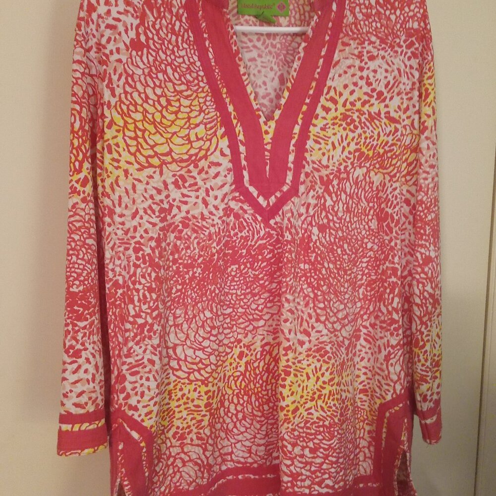 Beautiful Tunic - Picture 3 of 3